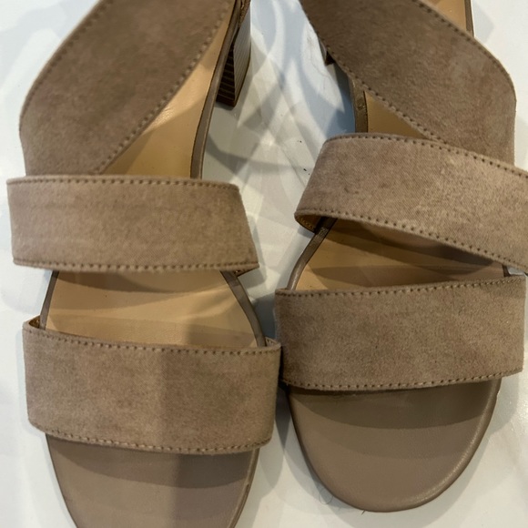 Naturalized Sandals - Picture 3 of 4